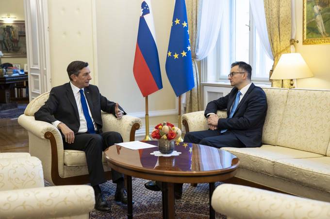 Predsednik republike se je sestal s predsednikom vlade in s predsednikom dravnega zbora